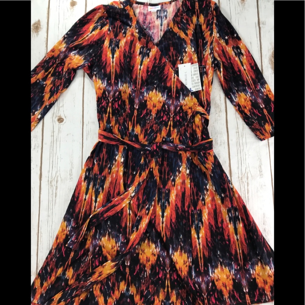 Lularoe Michelle Dress Size Large NWT
